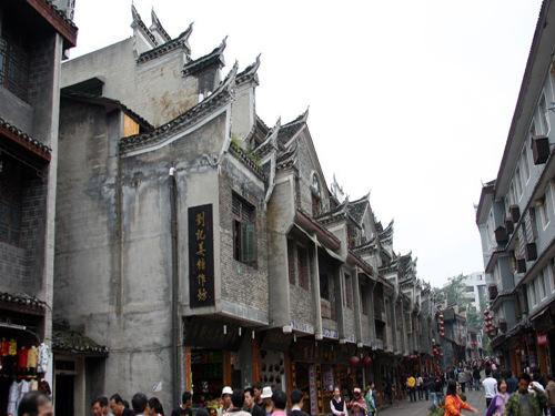 工业主引擎激发经济新动能